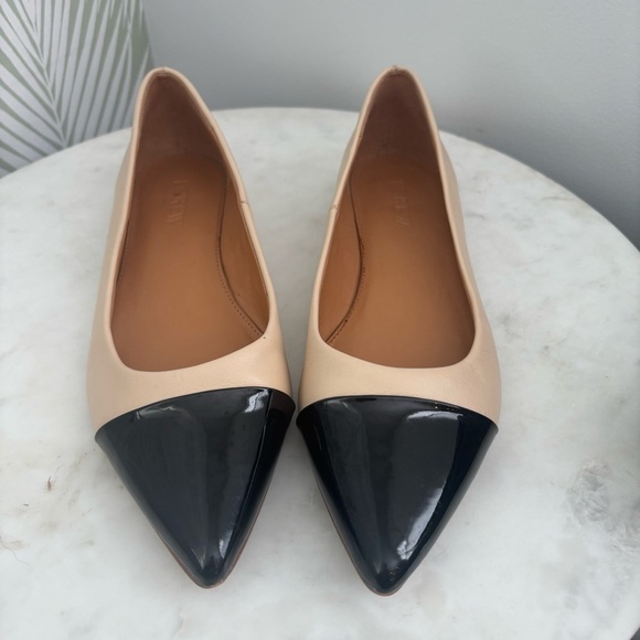 J. Crew Factory Marina Leather Pointy Cap-Toe Flats Beige/Black Preppy Office 6 - Picture 2 of 13